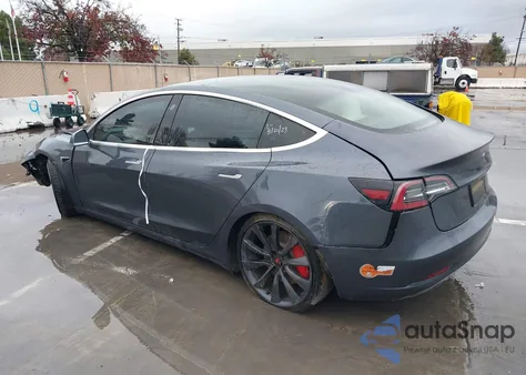 2020 Tesla Model 3 Performance Dual Motor All-Wheel Drive z USA, uszkodzony, nr VIN 5YJ3E1ECXLF647146